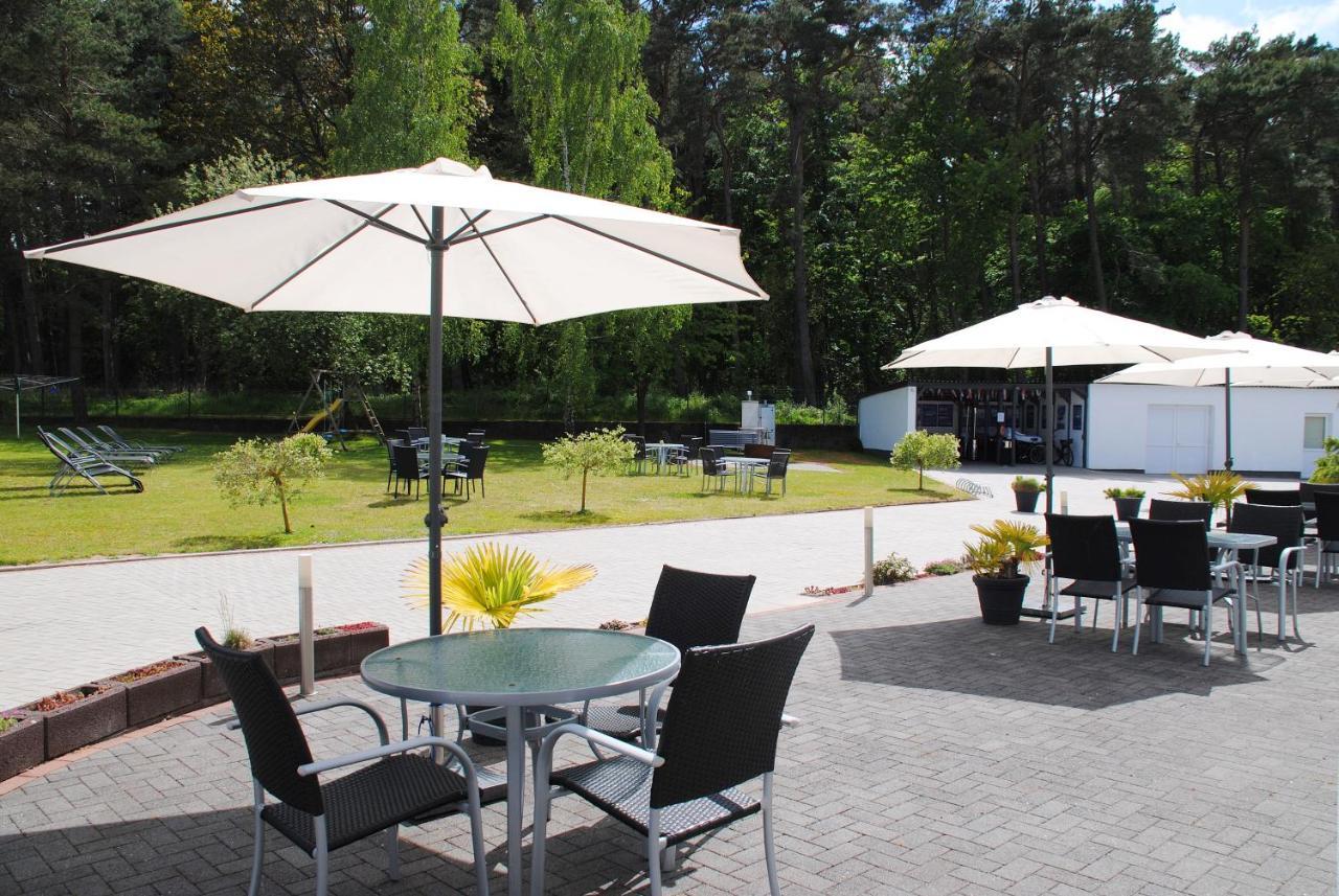 Appartementanlage-Ferienwohnungen Weisse Moewe Sassnitz Exterior foto