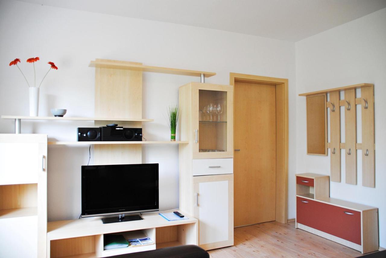 Appartementanlage-Ferienwohnungen Weisse Moewe Sassnitz Exterior foto