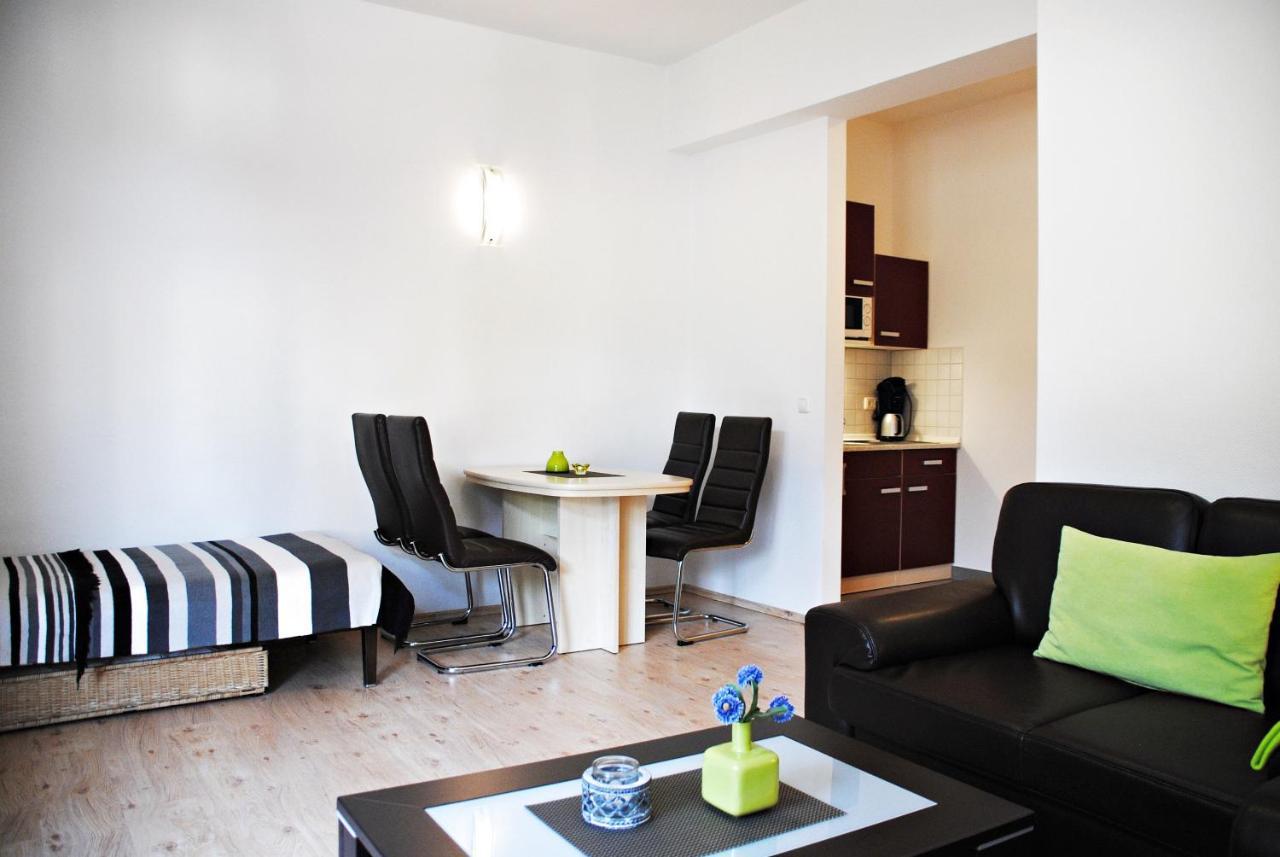 Appartementanlage-Ferienwohnungen Weisse Moewe Sassnitz Exterior foto