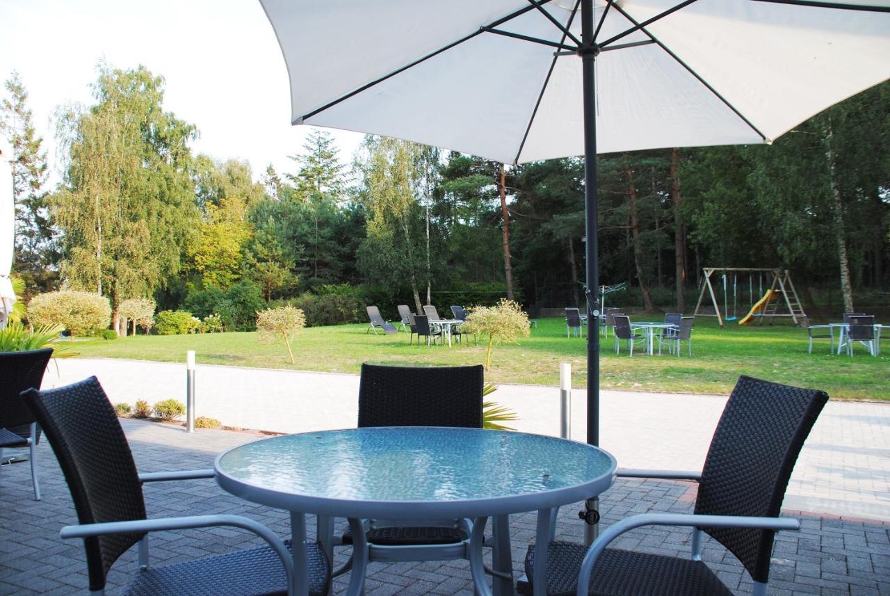 Appartementanlage-Ferienwohnungen Weisse Moewe Sassnitz Exterior foto