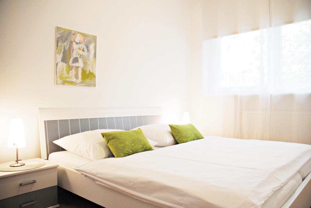 Appartementanlage-Ferienwohnungen Weisse Moewe Sassnitz Exterior foto